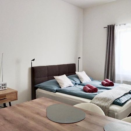 Air-Conditioned, Quiet Apartment - Center Of Sankt Poelten - Smart Tv Luaran gambar